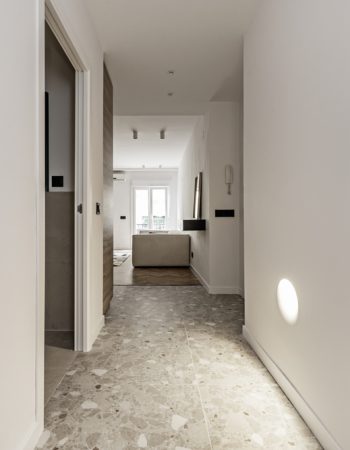 Distributor,Hallway,Of,A,Modern,House,With,Gray,Terrazzo,Floor,